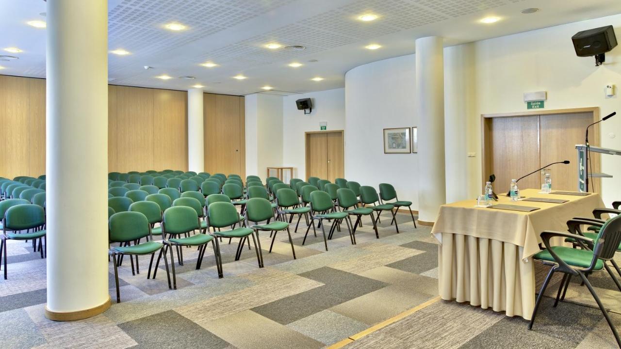 Hotel Cinquentenario&conference Center 4*
